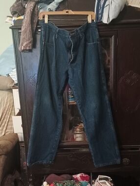 Rustler Men's Relaxed Dark Blue Jeans